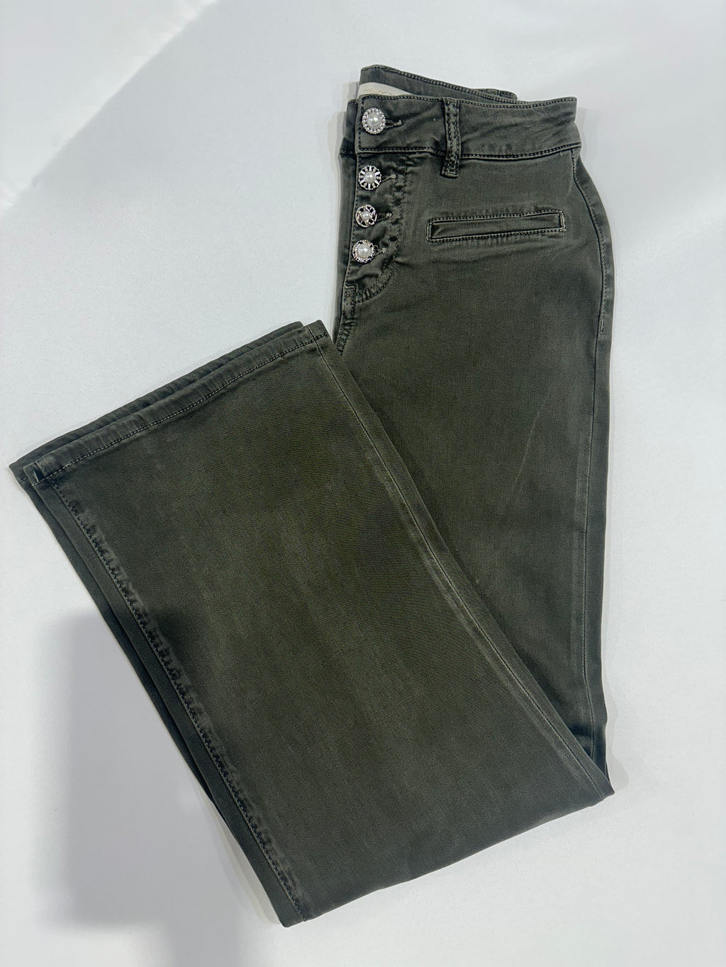 𝐌𝐚𝐫𝐭𝐲 - 𝐅𝐥𝐚𝐫𝐞