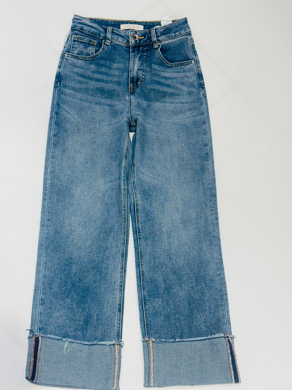 𝐘𝐚𝐫𝐚 - 𝐃𝐞𝐧𝐢𝐦