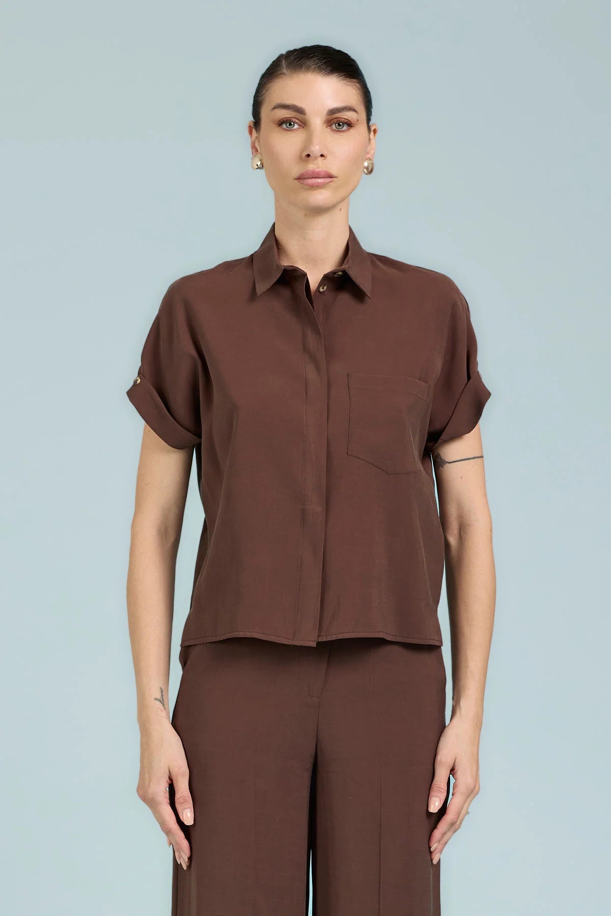 Camicia con Bottoni Manica in Cupro – Take Two
