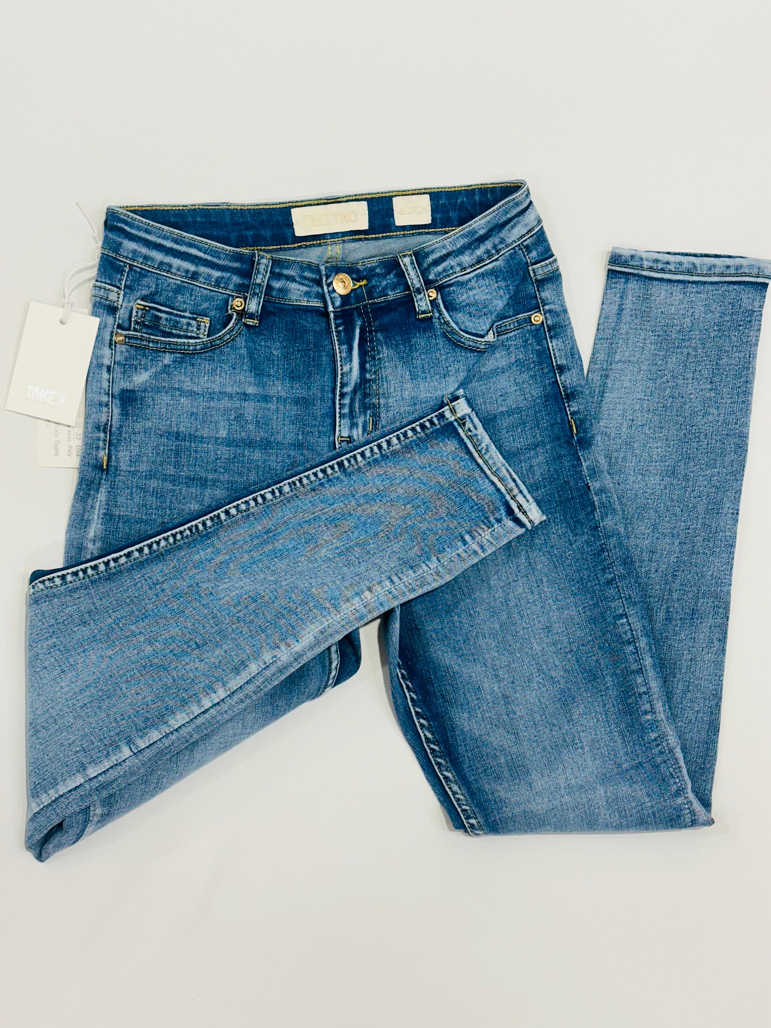 𝐒𝐨𝐟𝐢𝐚 - 𝐃𝐞𝐧𝐢𝐦 𝐒𝐥𝐢𝐦