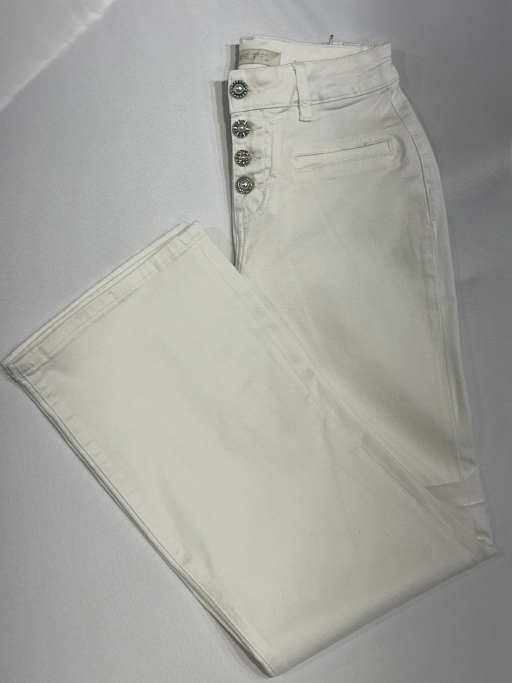 𝐌𝐚𝐫𝐭𝐲 - 𝐅𝐥𝐚𝐫𝐞