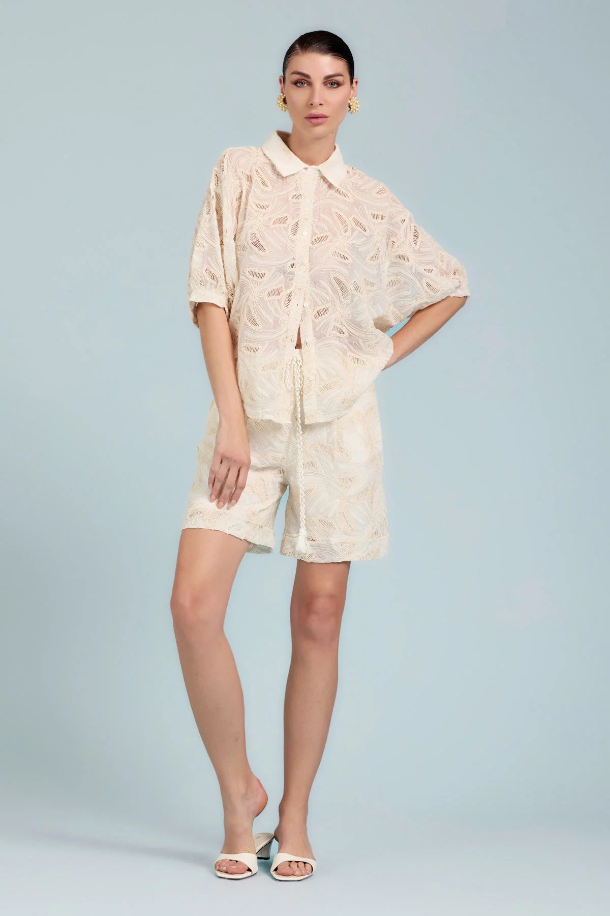Pantaloncino con Ricamo All Over - Take Two